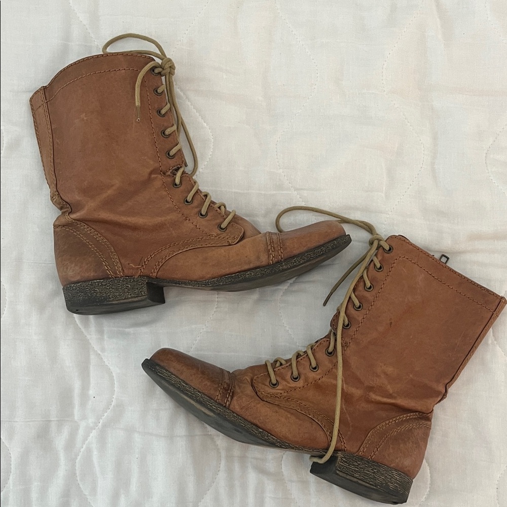 Steve Madden Brown Lace-Up Ankle Boots
